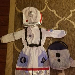 Pottery barn kids astronaut costume 3t